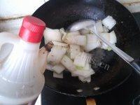美味冬瓜炖肉做法图解7)