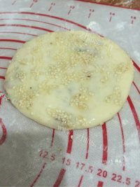 易做的葱香肉饼做法图解6)