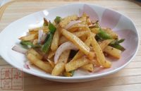 美味的孜然土豆条
