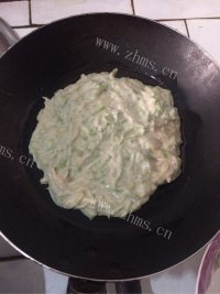 简单的煎茄饼做法图解4)