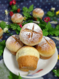 自制小蘑菇面包