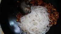 家常菜肉末粉丝做法图解6)
