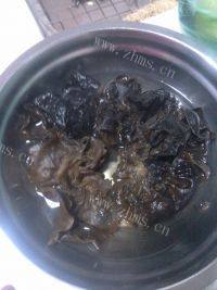 鲜香的山药炒木耳做法图解1)