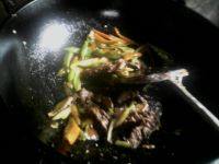 家常菜双椒炒牛肉