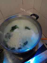美味的香菜鱼腥草面做法图解2)