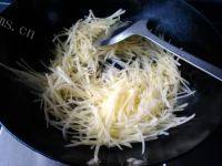 家常菜醋溜土豆丝做法图解6)