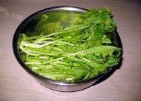 家常菜雪菜炒肉丝做法图解1)