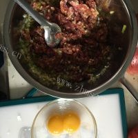 DIY牛肉丸子汤的做法图解二