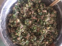 喷香的猪肉韭菜饺子做法图解6)