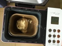 美味葱香肉松手撕吐司做法图解2)