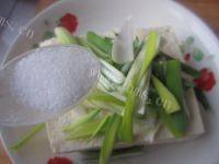 小葱拌豆腐-简单版做法图解4)