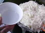 家常炒河粉做法图解7)