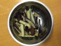 家常菜烧茄子做法图解4)