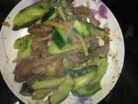 家常菜青瓜炒牛肉