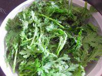 家常菜蒜蓉炒茼蒿做法图解2)