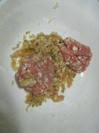 自制茄泥肉丸做法图解2)