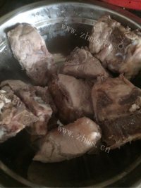 色香味浓的红烧排骨做法图解1)