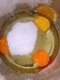 美味的脆皮蛋糕做法图解5)