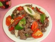 家常菜辣椒炒牛肉