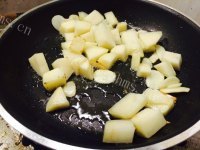 美味的土豆咖喱饭做法图解3)