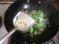 家常菜扁豆炒肉做法图解6)