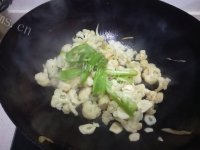 维生素丰富的炒花菜做法图解9)