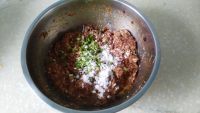 美味的鲜肉蒸饺做法图解3)