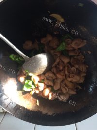 家常菜爆炒肥肠