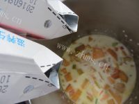 香气扑鼻的南瓜鲜蔬浓汤做法图解9)
