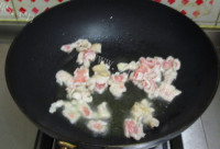 美味的鱼香肉片炒年糕做法图解7)