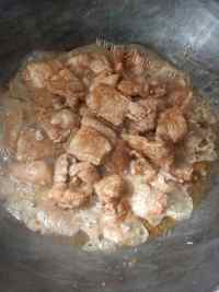 家常菜菜心炒肉片做法图解7)