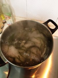 助消化的酸辣海带丝做法图解1)