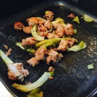 美味的紫苏焗排骨做法图解6)