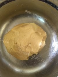 自制肉松酥饼做法图解5)