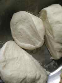 美味的韭菜鸡蛋蒸饺做法图解3)