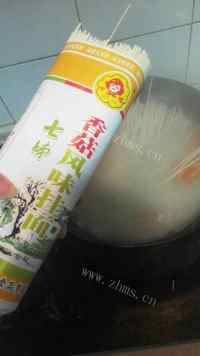 鲜嫩鲜鱼面做法图解8)