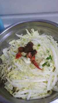 家常菜凉拌豆皮做法图解6)