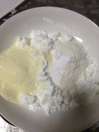 自制奶香小馒头做法图解1)