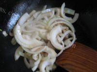 家常菜洋葱炒肉做法图解3)