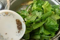 美味的白贝清煮油麦菜做法图解4)