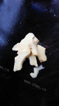 美味的香菇炖猪蹄做法图解2)