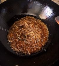 美味的菠菜炒粉丝做法图解4)