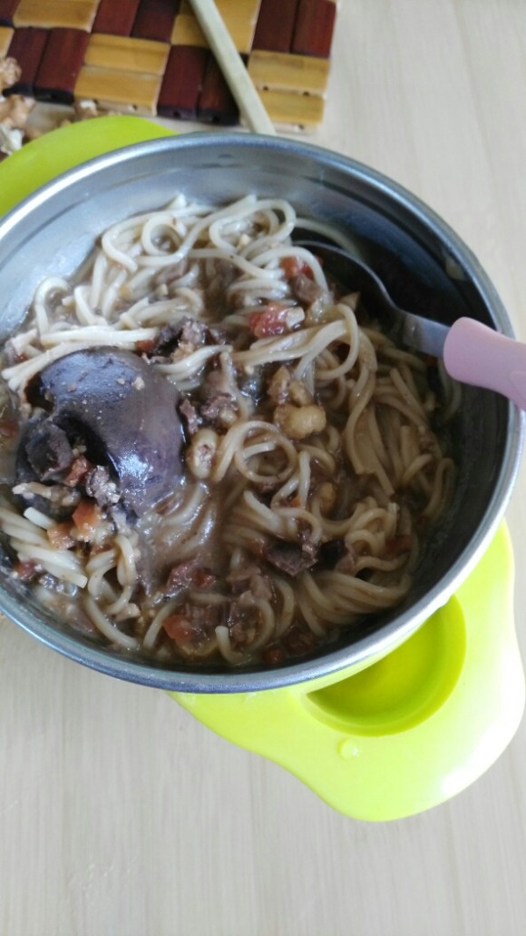 核桃乳鸽营养面