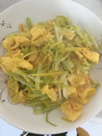 家常菜韭黄炒鸡蛋