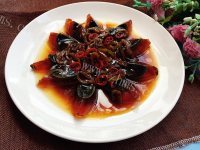 美味营养的凉拌皮蛋做法图解7)
