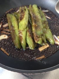 美味的虎皮辣椒做法图解8)