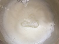 好吃的酸奶芒果蒸蛋糕做法图解4)
