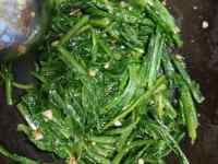 美味的蒜蓉油麦菜做法图解5)