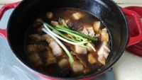 美味的梅干菜烧肉做法图解8)