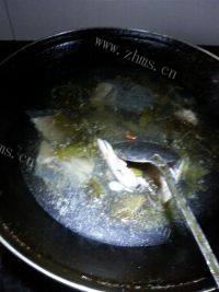 家常酸菜鱼做法图解9)